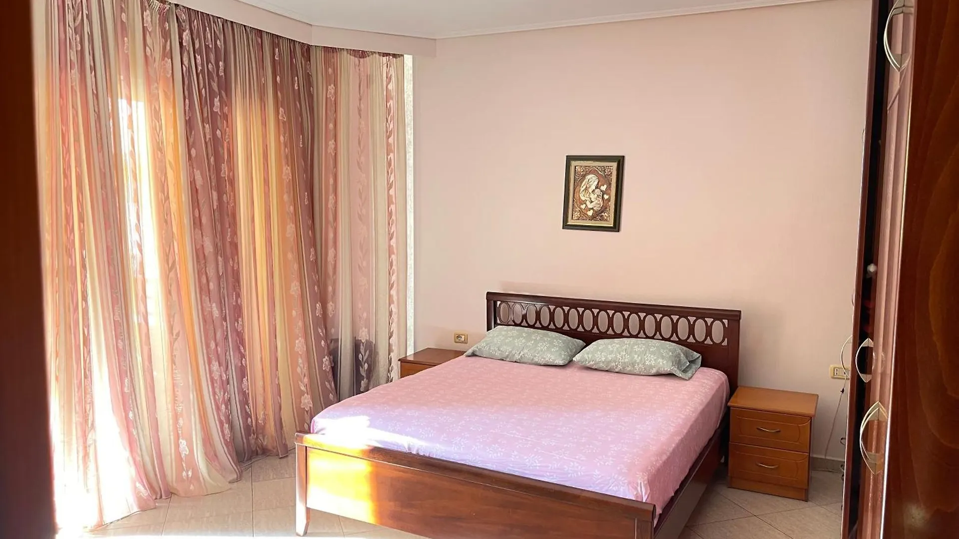 Igli'S Family Home Saranda
