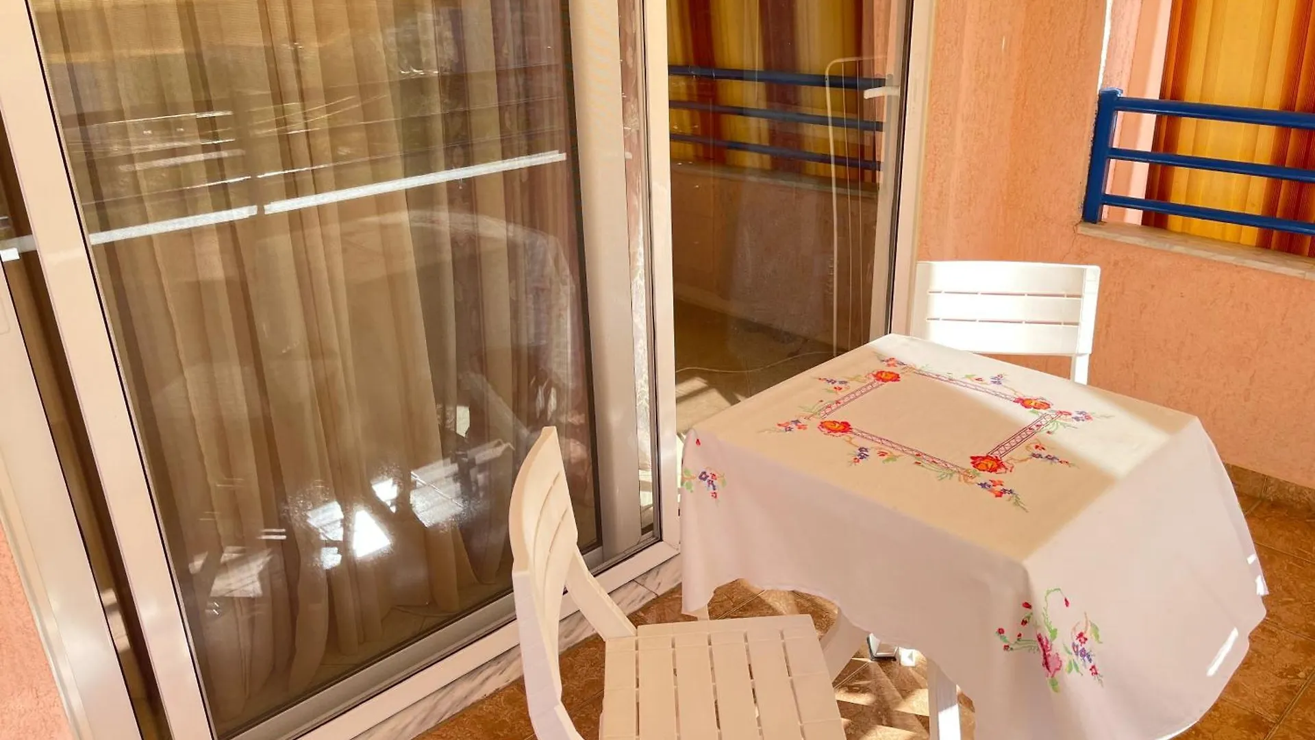 Igli'S Family Home Sarande 0*,