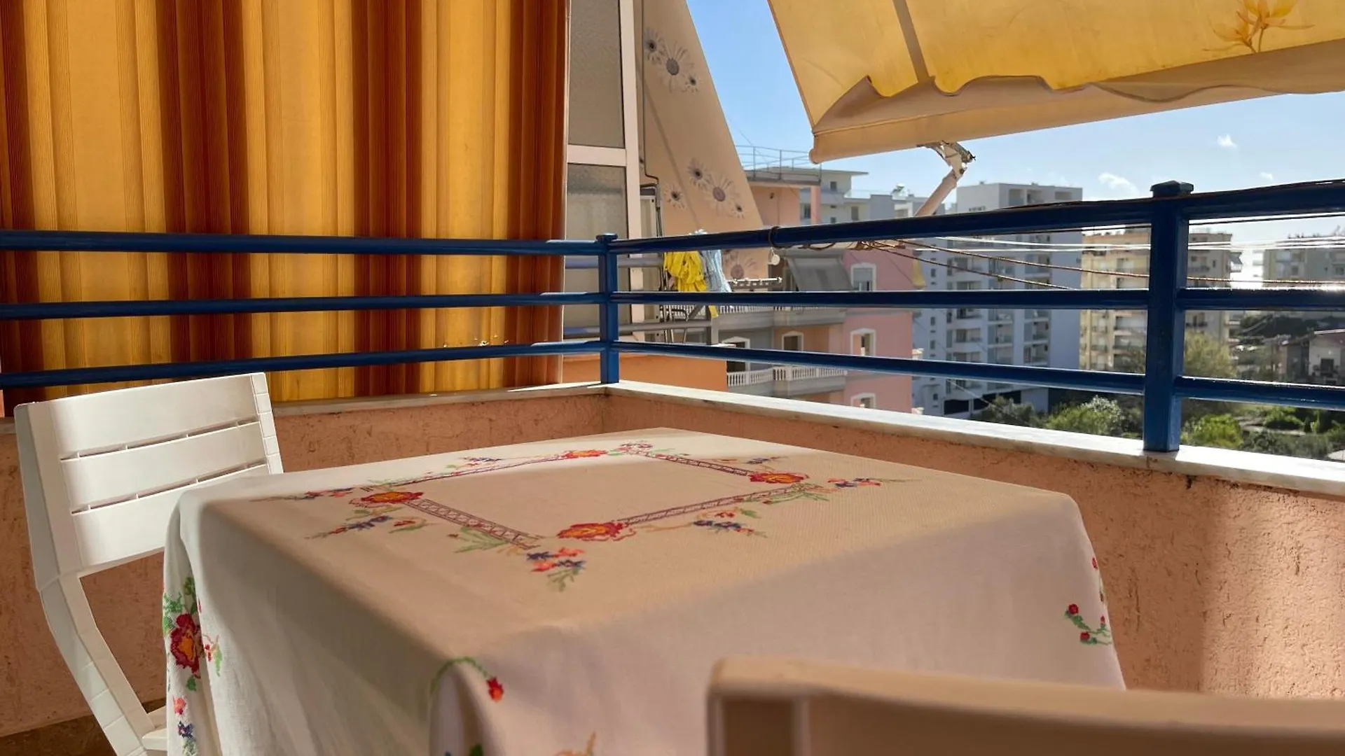 Igli'S Family Home Saranda Appartement